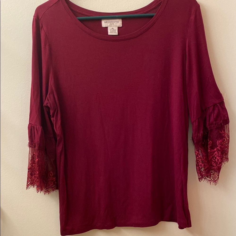 Women’s size Petite Large top